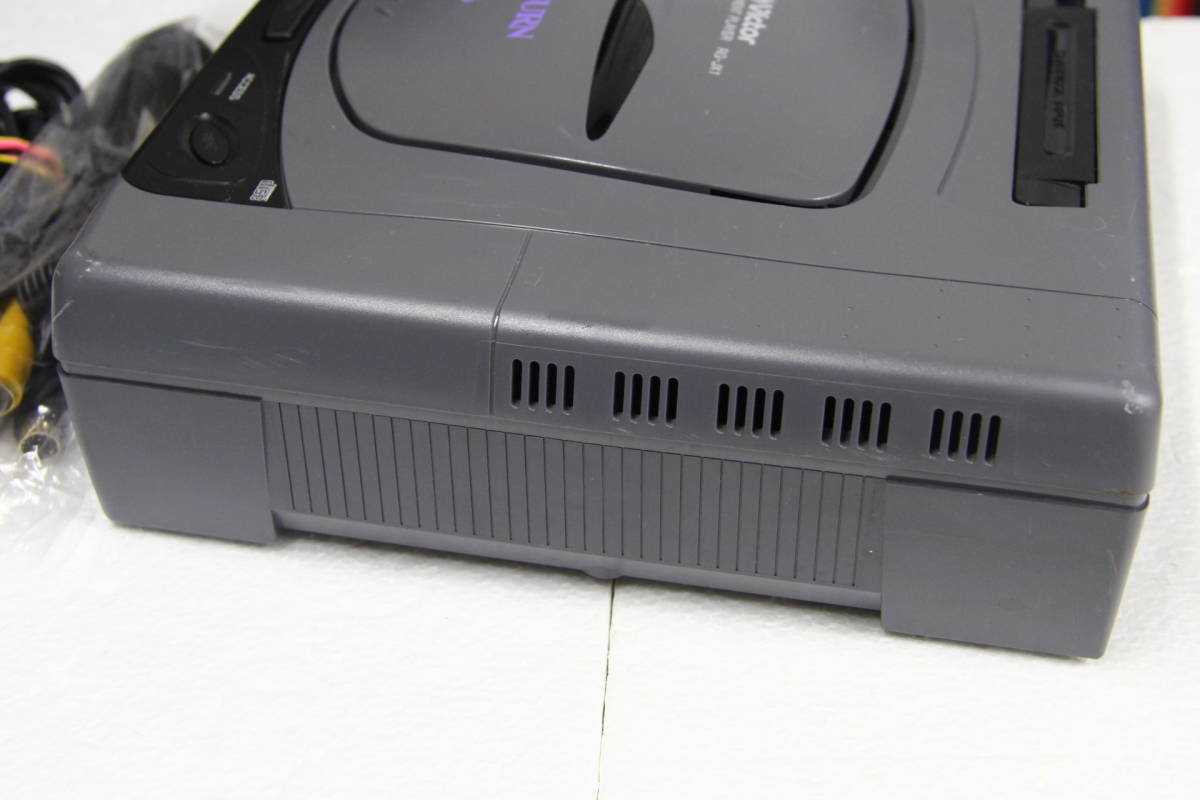 SEGA セガサターン本体 グレイ RG-JX1 電源コード/AVケーブル SEGA セガサターン本体 グレイ RG-JX1 電源コード/AVケーブル