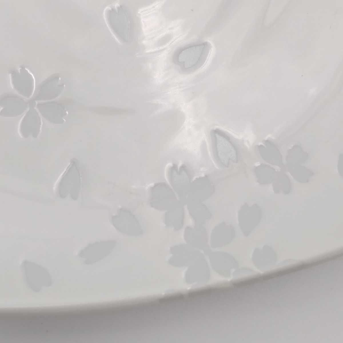 美濃焼 白桜 深角皿 5枚セット スクエア メイン皿 パスタ皿 新品 未使用 訳あり お買い得 箱なし_花びらの輪廓がぼやけてます