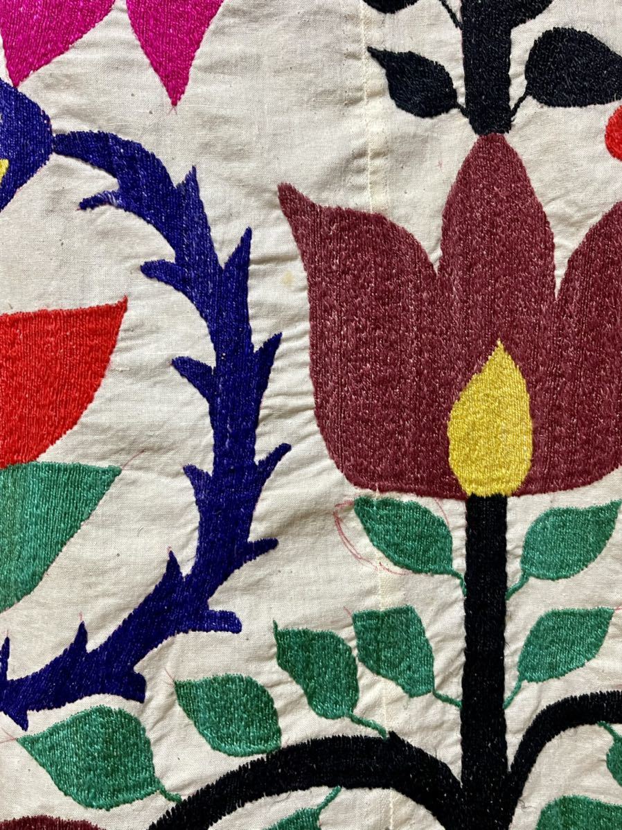ウズベキスタン スザニ 刺繍 ビンテージ suzani 古布 壁掛け タペストリー _画像8