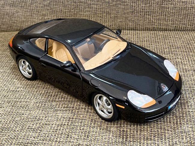 お買得な商品 美品1/18 Porsche Carrera 911 ブラック ポルシェカレラ