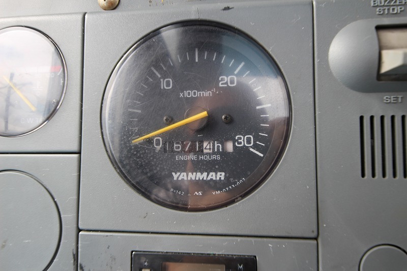 「2002年進水、ヤンマー 定格出力580ps 最大630ps 時間 1,671 h、55フィート漁船 6.6㌧」の画像3