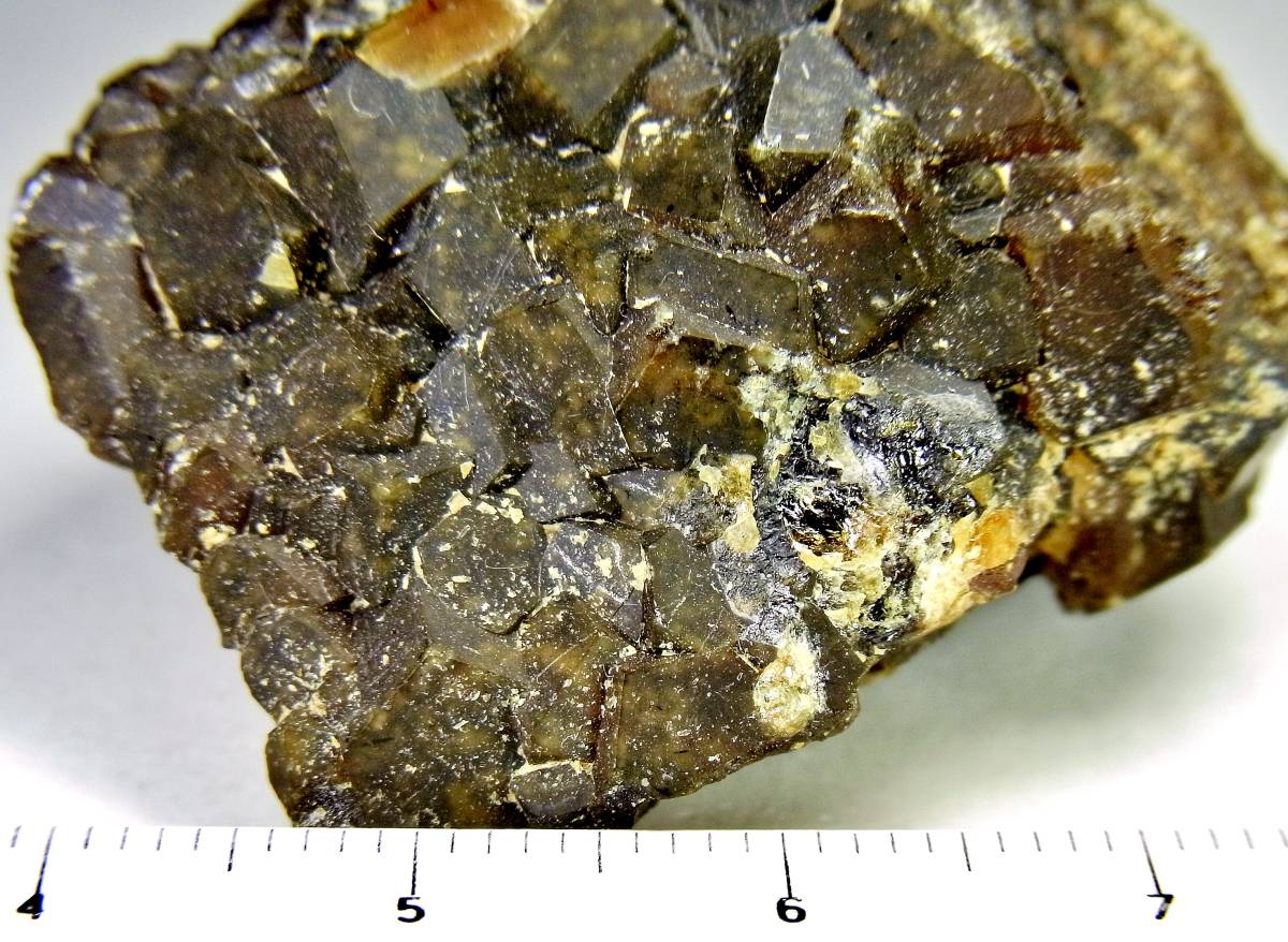 [国産鉱物]　灰鉄石榴石・奈良県産　B55 _画像1