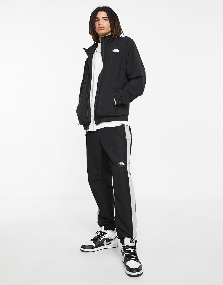 海外限定】TNF メンズ ウィンドブレーカー ブラック US/S 日本サイズM