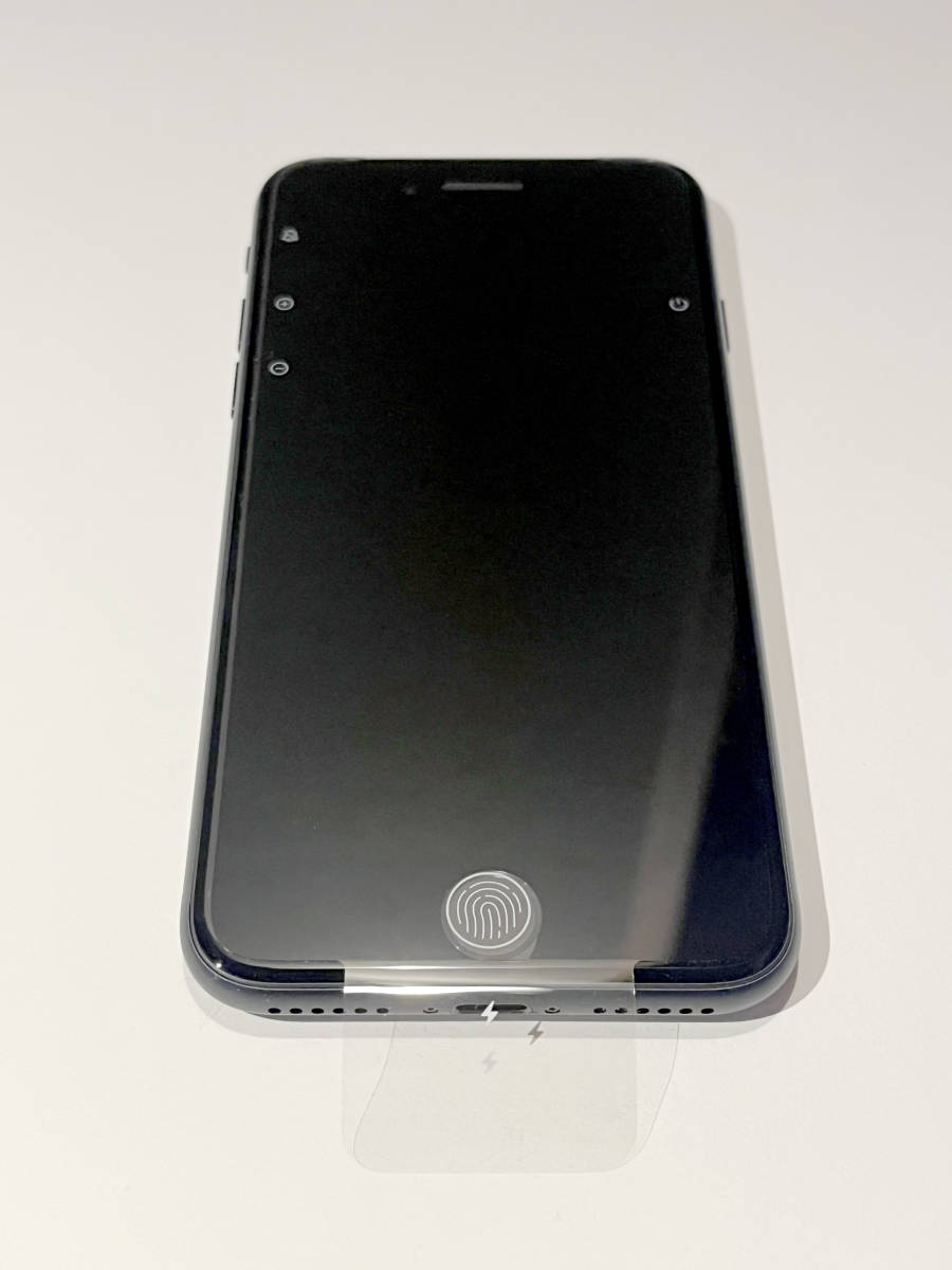 Apple iPhone SE 第3世代 64GB ミッドナイト SIMフリーの画像6