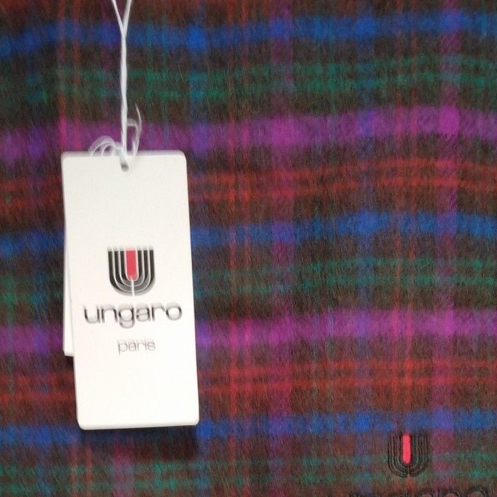 ungaro　マフラー