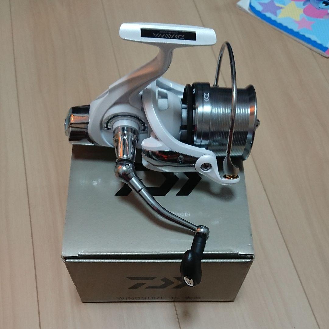 新品 正規品 ダイワ(DAIWA) 17 ウインドサーフ 35 【太糸】 スピニングリール 釣り具 投げ 遠投 カレイ キス