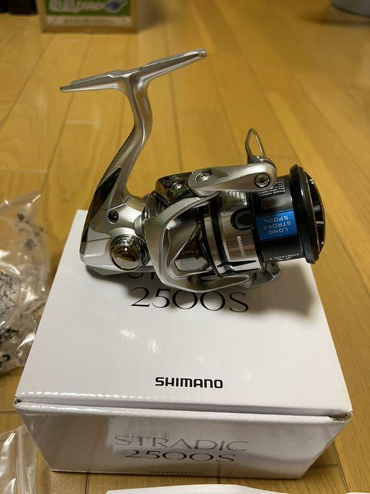 新品 正規品 シマノ(SHIMANO) 19 ストラディック 【2500S】 スピニングリール 釣り具 ソルトウォーター エギング バス_画像2