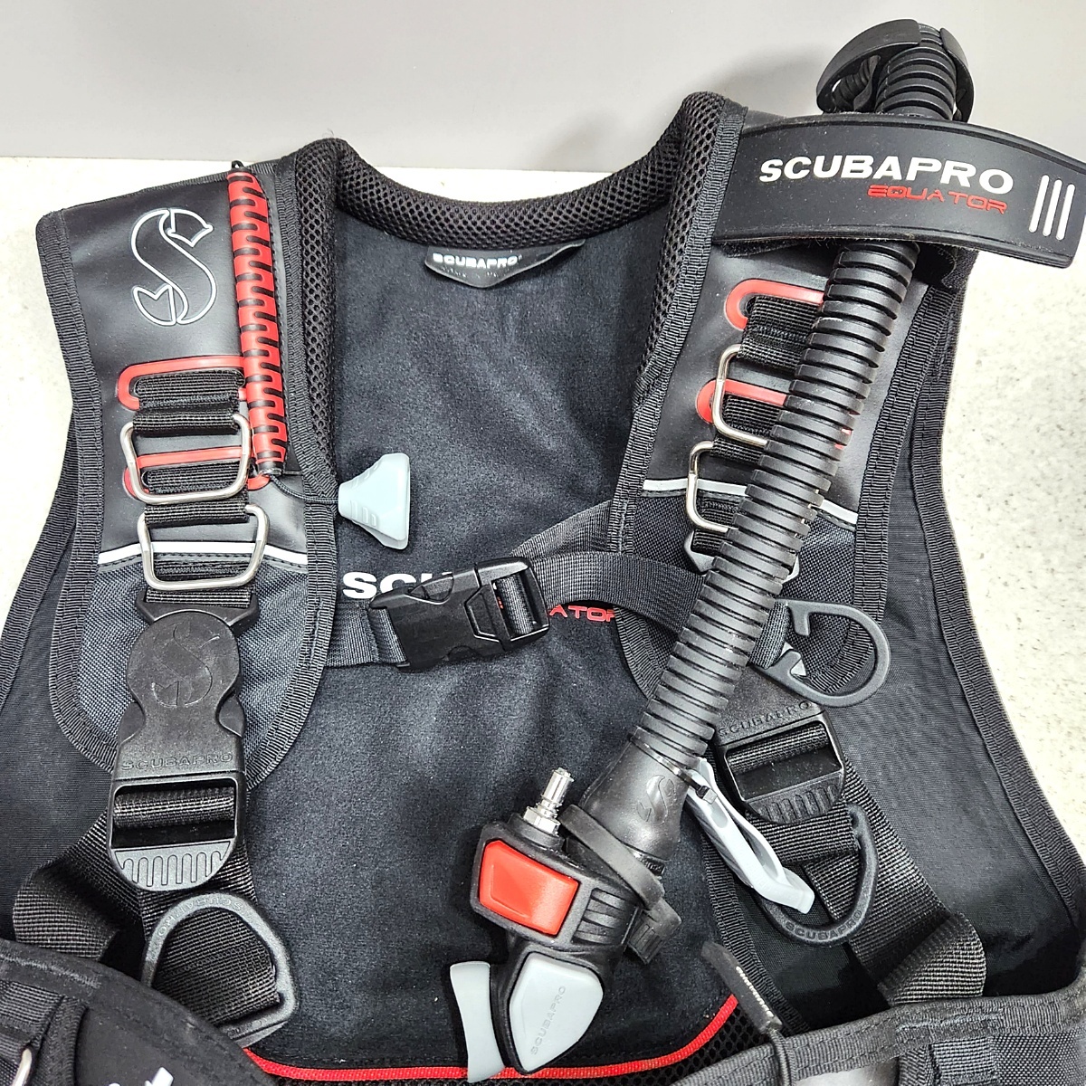 格安正規品 ヤフオク! - SCUBAPRO エクエイター BC ジャケット MD