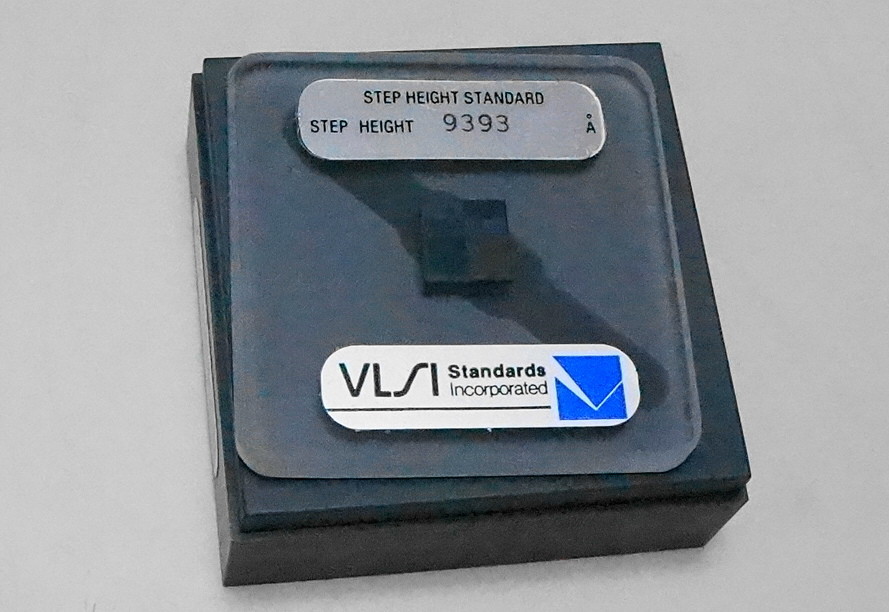 VLSI Standards Step Height Standard 9393オングストローム VLSI Standards Step Height Standard 9393オングストローム