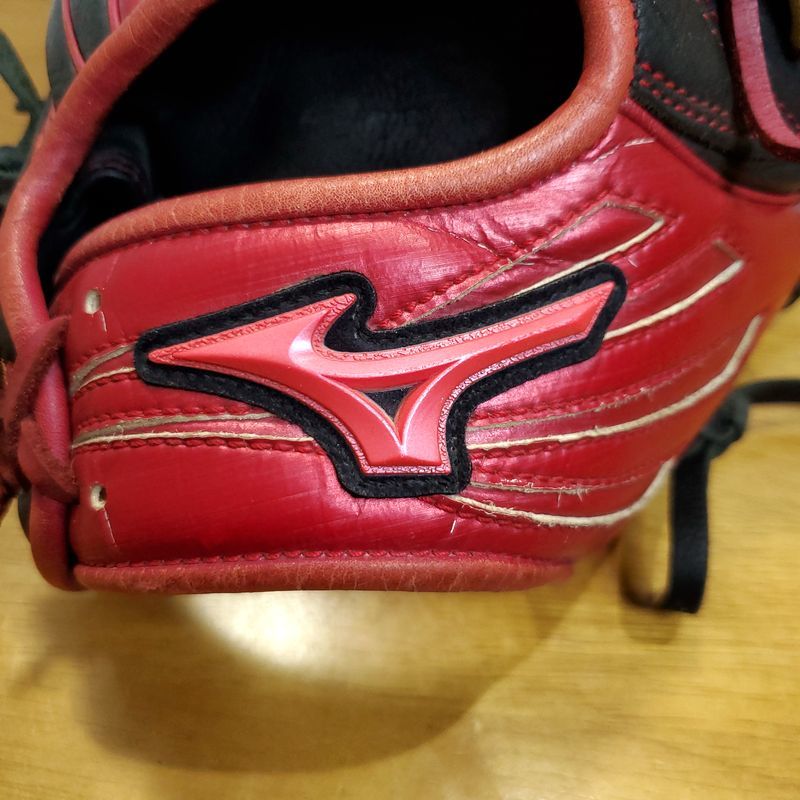 ミズノ ブレイブスピリット 限定モデル メタリックカラー シリコンラベル Mizuno 一般用大人サイズ 10 内野用 軟式グローブ