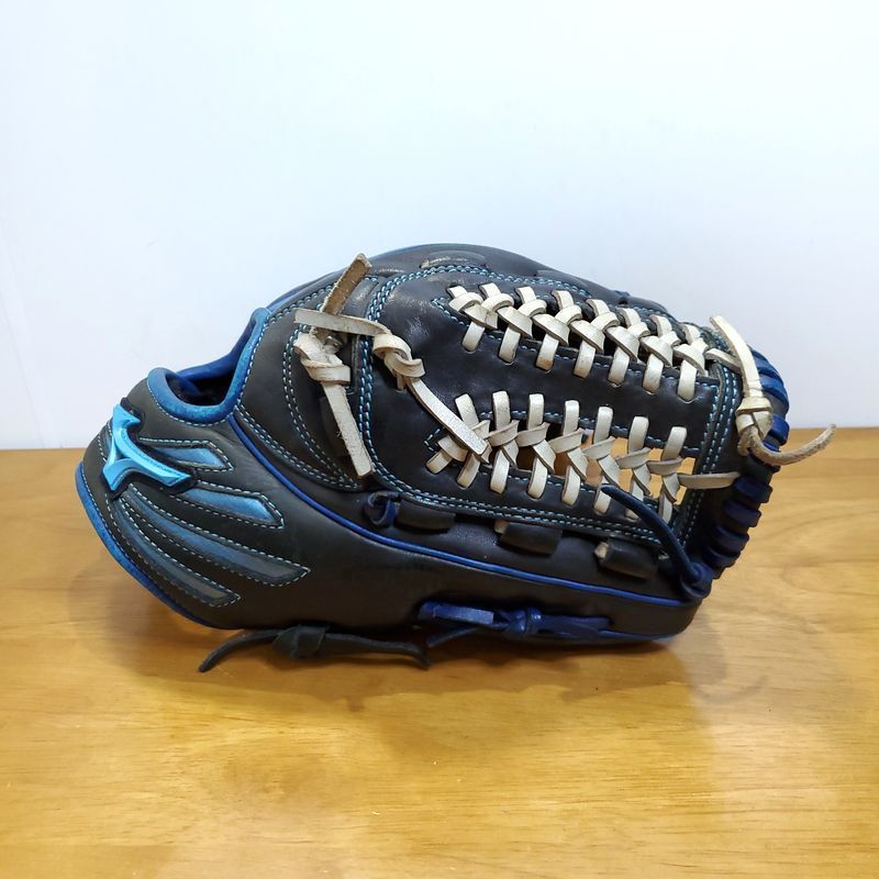 ミズノ ブレイブスピリット 限定モデル メタリックカラー 超人気 Mizuno 一般用大人サイズ 10 内野用 軟式グローブ