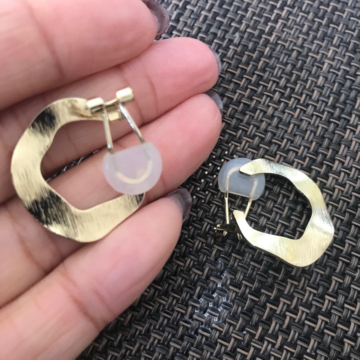 SALE/95%OFF】 ムーン型イヤリング inwoodartworks.nyc