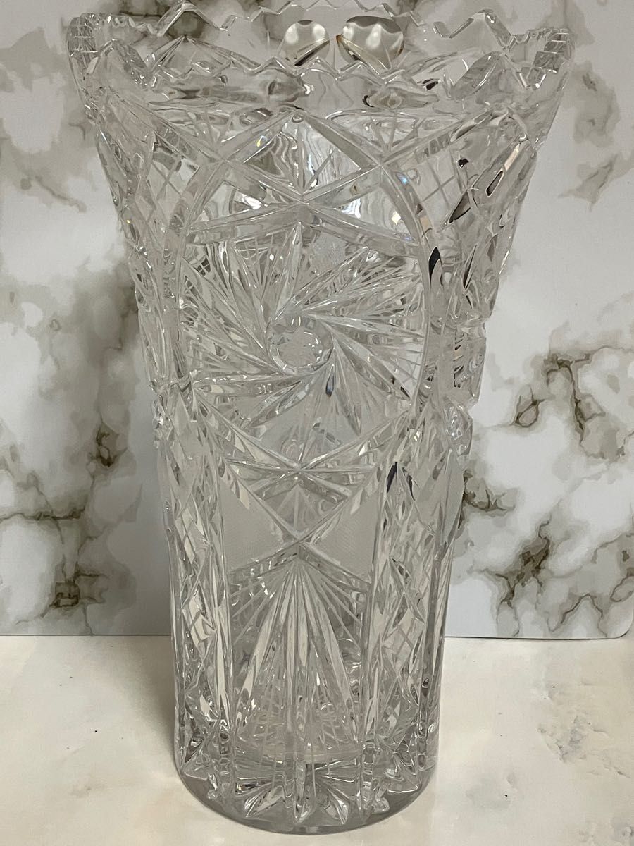 ボヘミアガラス　 フラワーベース　 花瓶　 BOHEMIA