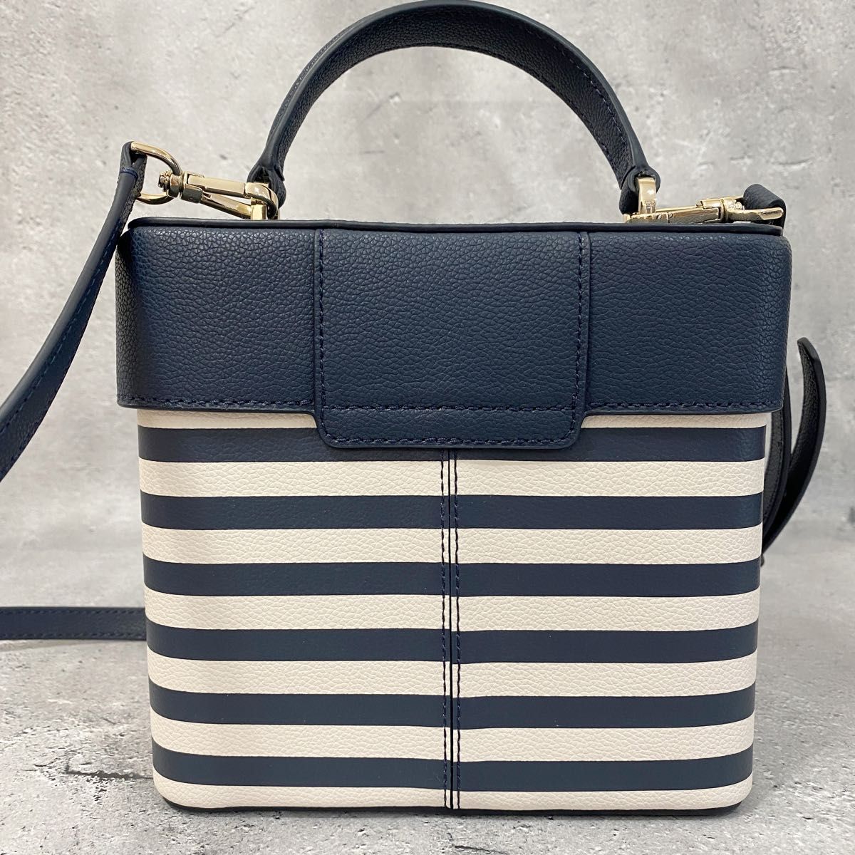 新品同様 未使用品 katespade ケイトスペード ハンドバッグ ショルダーバッグ 2way 