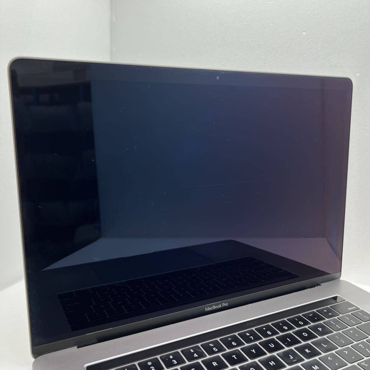 MacBook Pro2018 15inch Core i7 16GB SSD256GB Office2021付き
