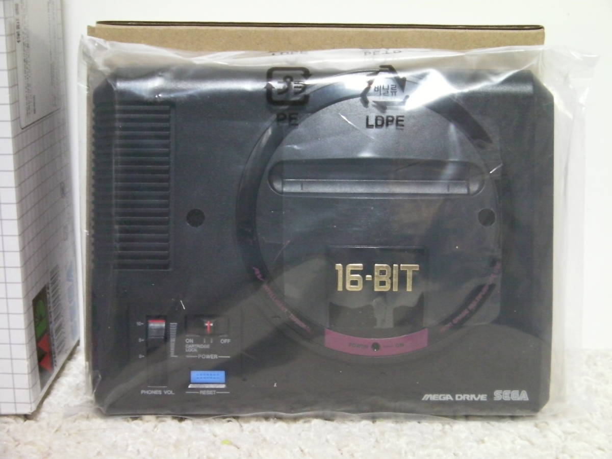 □□ 即決!! MD メガドライブミニW(箱説付き)/ Mega Drive □□ 即決!! MD メガドライブミニW(箱説付き)/ Mega Drive