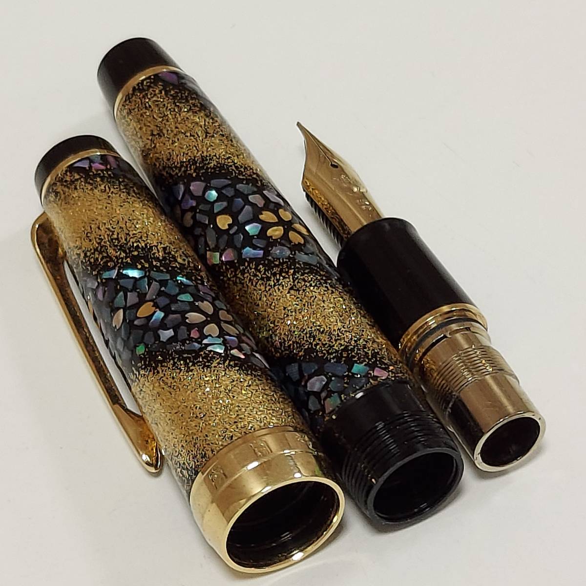 セーラー万年筆 内閣総理大臣 特別慰労品 螺鈿蒔絵 桜流れ セーラー万年筆 内閣総理大臣 特別慰労品 螺鈿蒔絵 桜流れ
