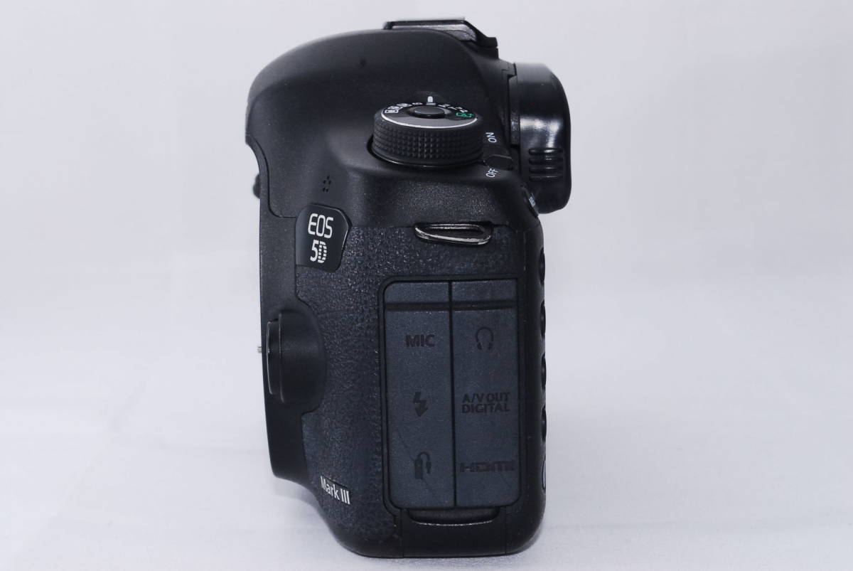 098 実用品☆キヤノン Canon デジタル一眼レフカメラ EOS 5D Mark III