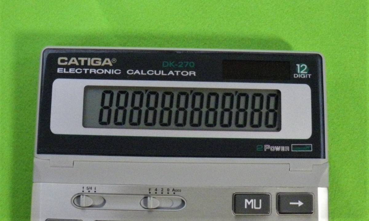 CA-15　 CATIGA DK-270　２POWER ディスクトップA5サイズチルト式12桁電卓　動作品　箱付き　　_画像4