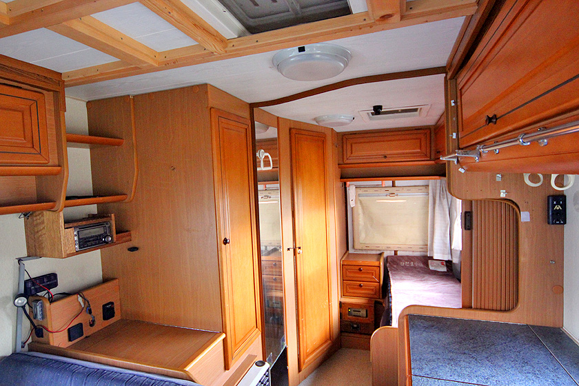 [ super-discount! camper! Second house also!] Canter custom!/ diesel!/10 number of seats!