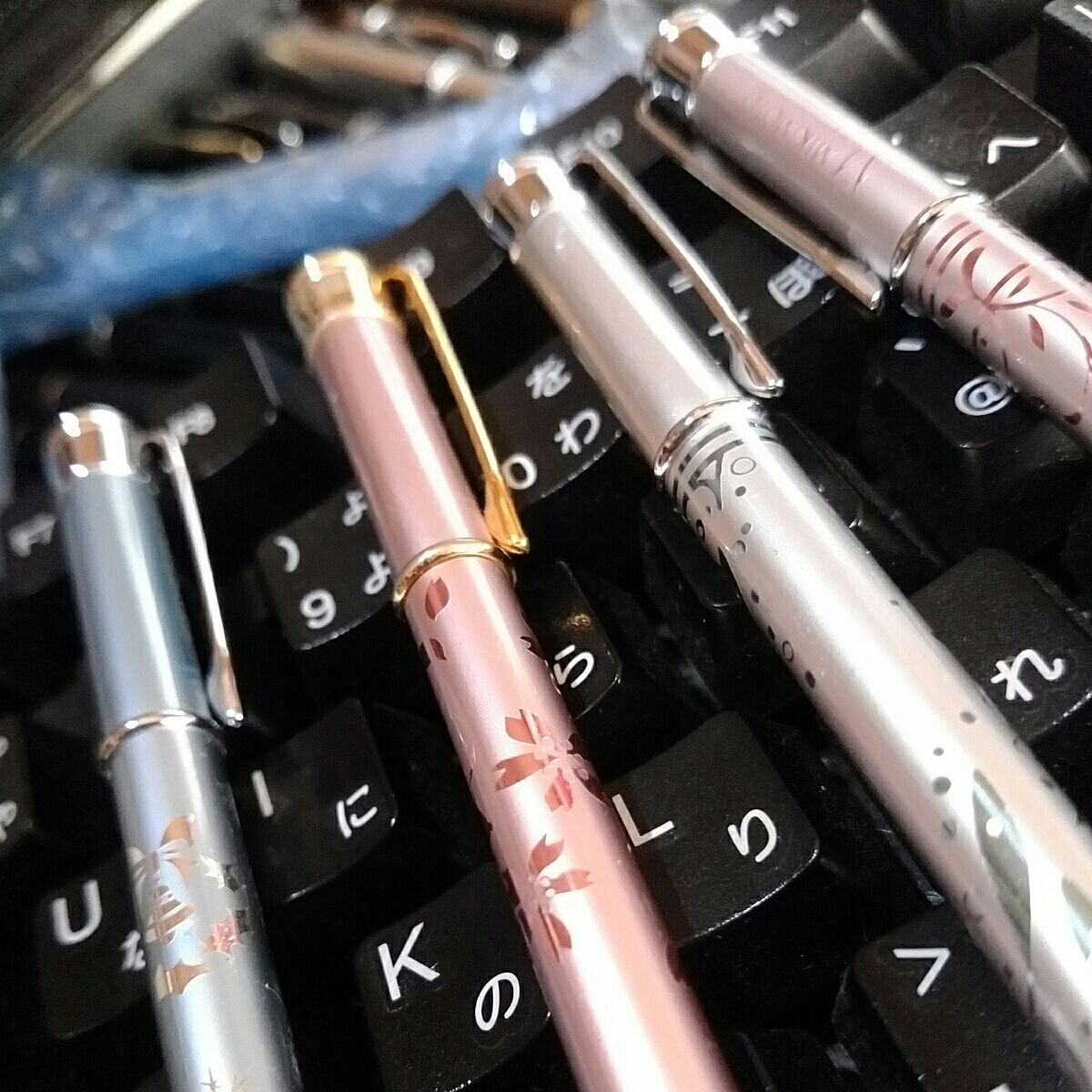  Mikimoto шариковая ручка 4 шт. комплект Sakura 