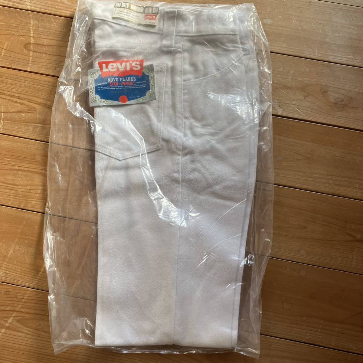 デッドストック 70's Levi's スタプレ 646 26/27 BIGE(新品)のヤフオク