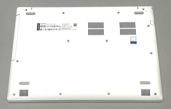 Lenovo ideapad 330-15IKB 15.6インチ 白-