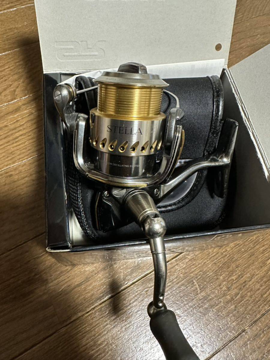 期間限定値下げ!極上品!シマノ04ステラ 2500S 替えスプール2500
