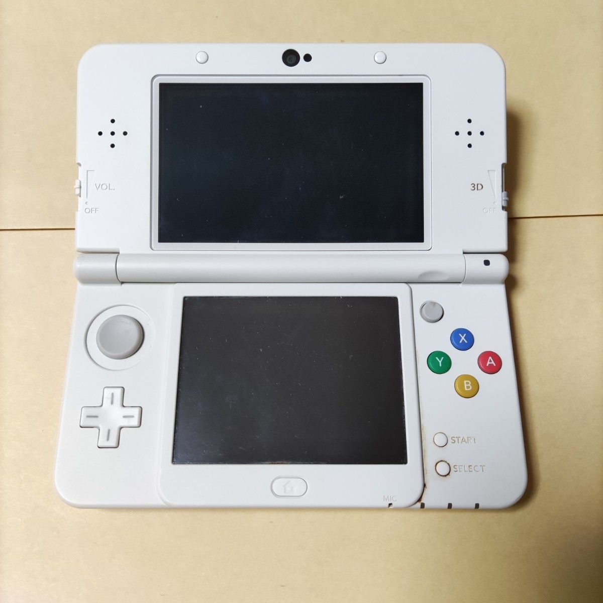本体のみ New ニンテンドー3DS マドラスチェック きせかえパック 化粧箱・冊子・タッチペン・SDカード欠品