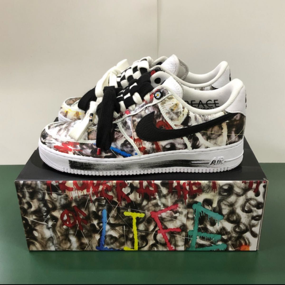 PEACEMINUSONE × NIKE AIR FORCE 1 PARA-NOISE