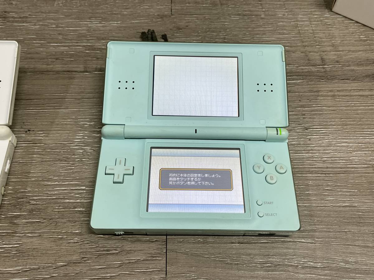 ニンテンドー DS Lite 本体 ホワイト　ソフト2枚セット