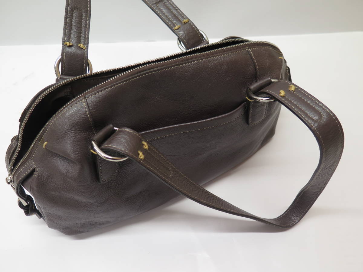  прекрасный товар PELLE BORSApe Revo rusa кожа ручная сумочка светло-коричневый тон Brown / серебряный металлические принадлежности 