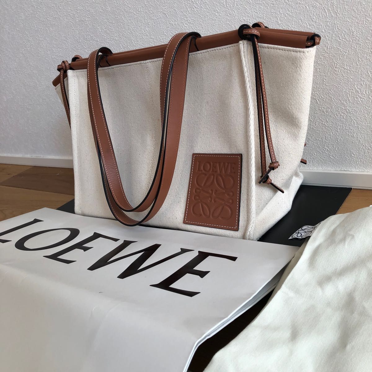 LOEWE ロエベ クッショントート ラージサイズ トートバッグ バッグ マザーズバッグ 大容量