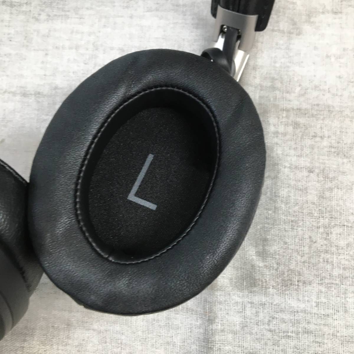 現状品　Sennheiser ゼンハイザー MOMENTUM Wireless M3AEBTXL BLACK Bluetoothノイズキャンセリングヘッドホン_画像6