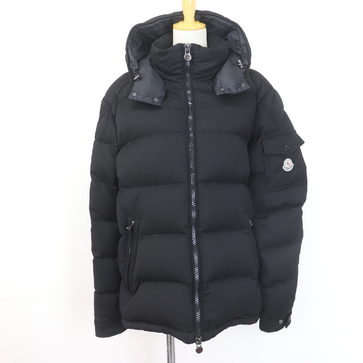 IT8L5AZKZ840 即決 本物 国内正規品 MONCLER モンクレール モンジュ