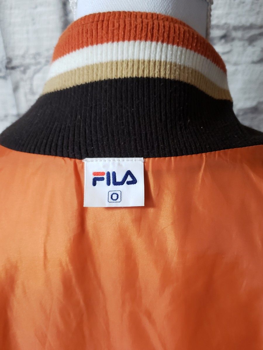 フィラ FILA 茶系 ジップアップ 中綿 ロゴ ナイロンジャケット  希少サイズO