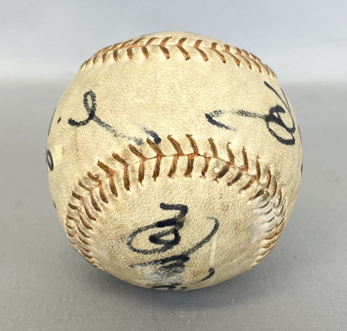 サインボール 選手不明 直筆サインボール 詳細不明 野球選手 肉筆 野球ボール 記念ボール 古い R50125T02の画像3