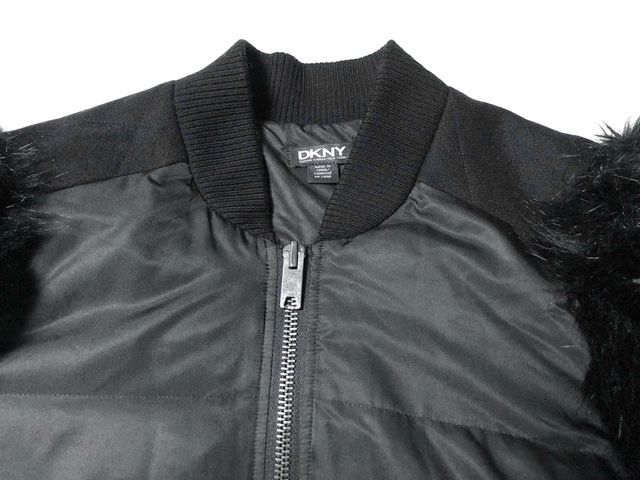 二点落札で送料無料！ 2A51 美品！ DKNY ダナキャランニューヨーク 袖フェイクファー ダウンコート 155/80A ブラック アウター レディース_画像5