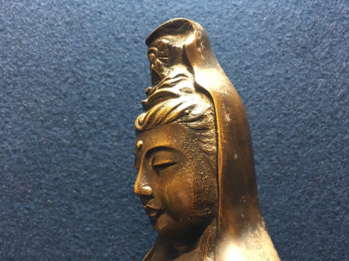 古い 仏像 立像 鉄製 聖観音像 仏教美術 拝み物 置物 凛々しいお顔 珍品-