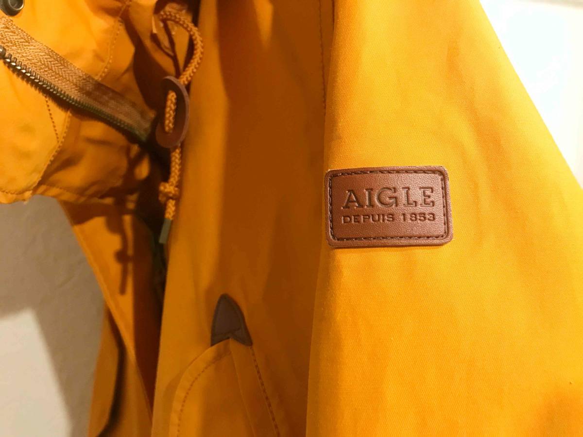 【美品】AIGLE エーグル マウンテンパーカー オレンジ レディース40号 ゆるキャン 送料無料 匿名配送_左腕のロゴ
