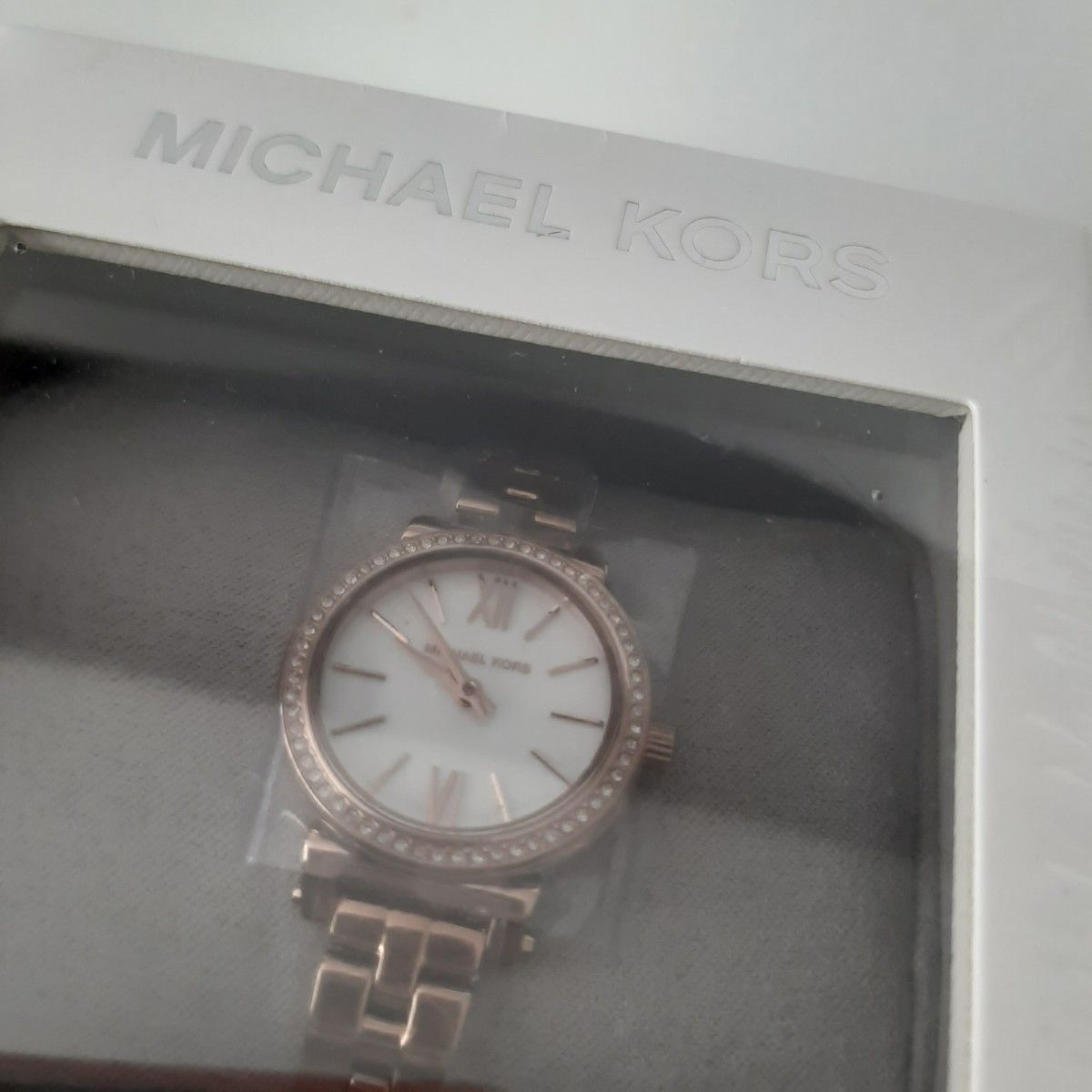 新品未開封　マイケルコース　MICHAEL KORS　レディース腕時計　ローズゴールド　プレゼント