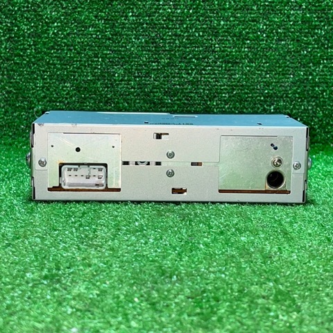 ダイハツ ラジオ レシーバー チューナー 86120-B5030 1DIN 現状品の画像5