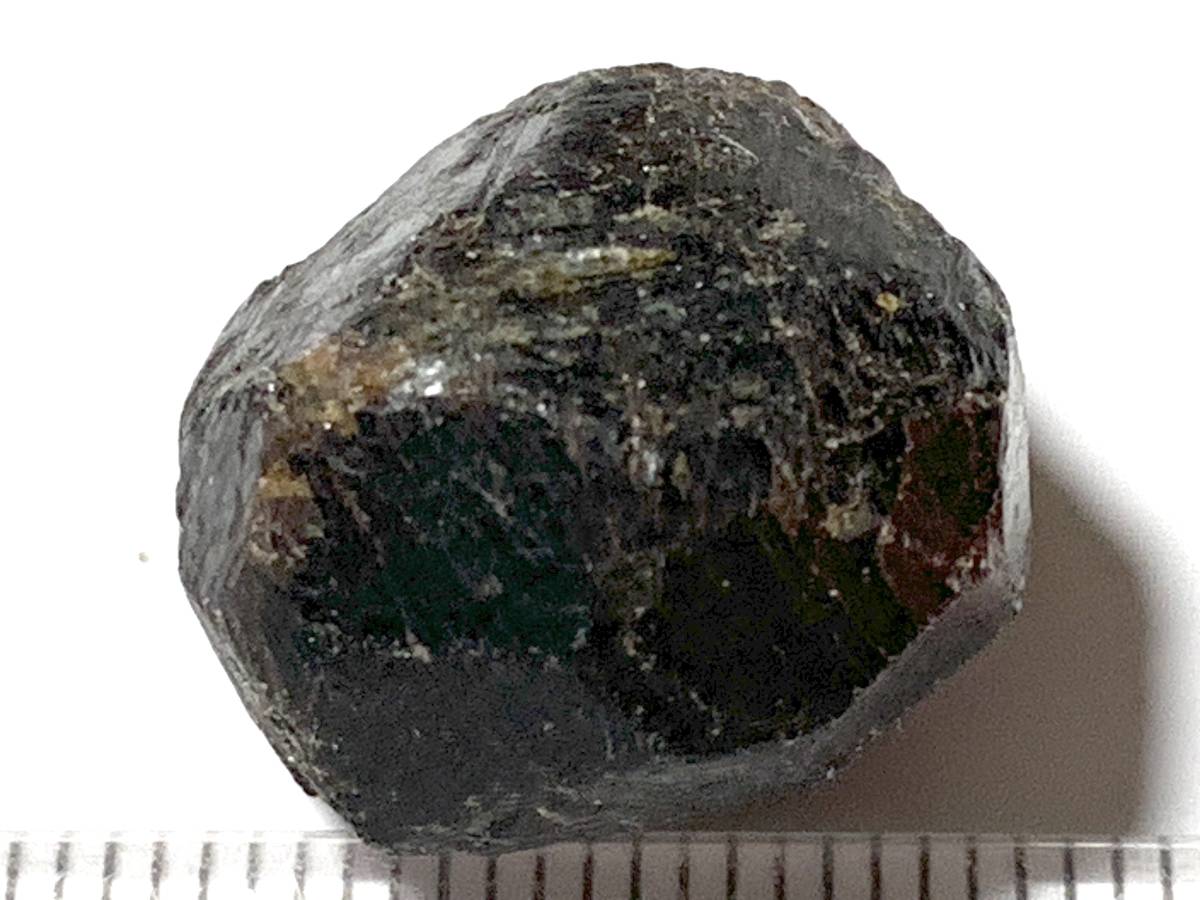小さな満礬石榴石（スペッサルティン）単結晶・4-7・ 11g（中国産鉱物標本）_画像7