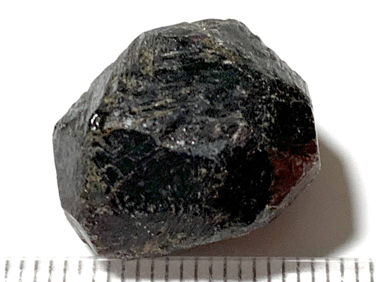 小さな満礬石榴石（スペッサルティン）単結晶・4-7・ 11g（中国産鉱物標本）_画像3