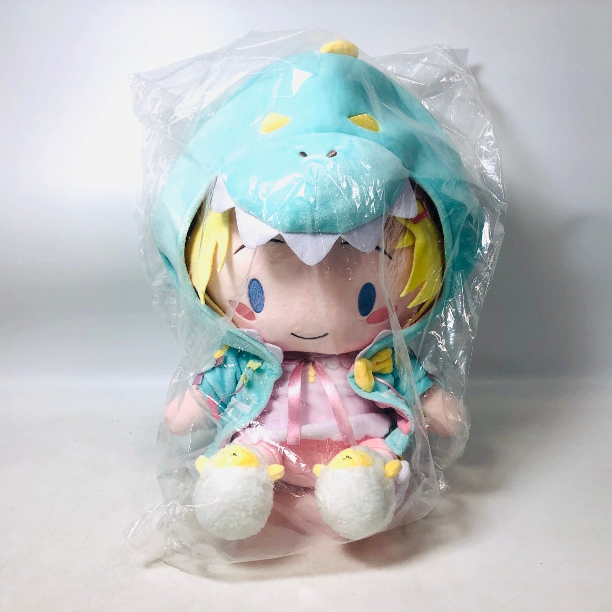 新品 ホロライブ 角巻わため パジャマぬいぐるみ 100万人記念-