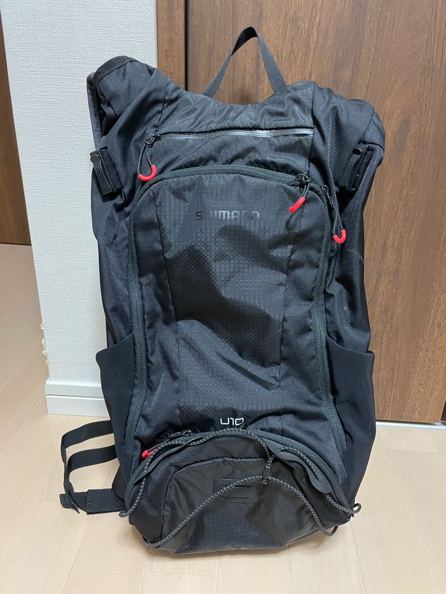 美品 SHIMANO U10 サイクリングバッグ ブラック リュックサック 美品 SHIMANO U10 サイクリングバッグ ブラック リュックサック