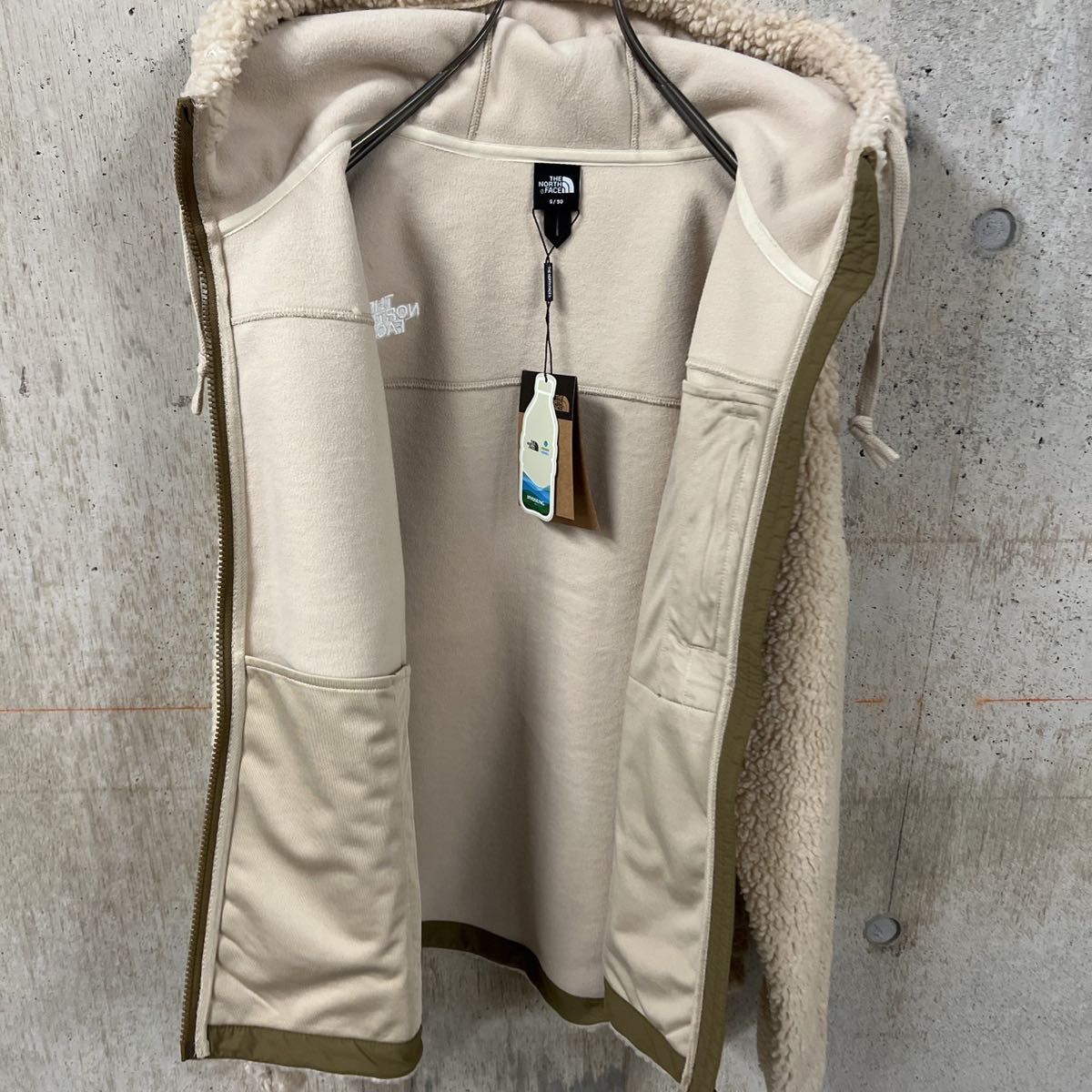 新品 ノースフェイス フリース ライトベージュ メンズS|PayPayフリマ