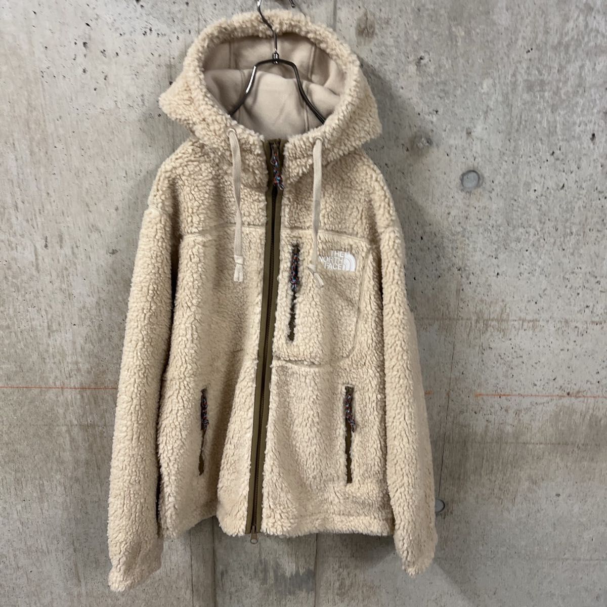 新品 ノースフェイス フリース ライトベージュ メンズS|PayPayフリマ
