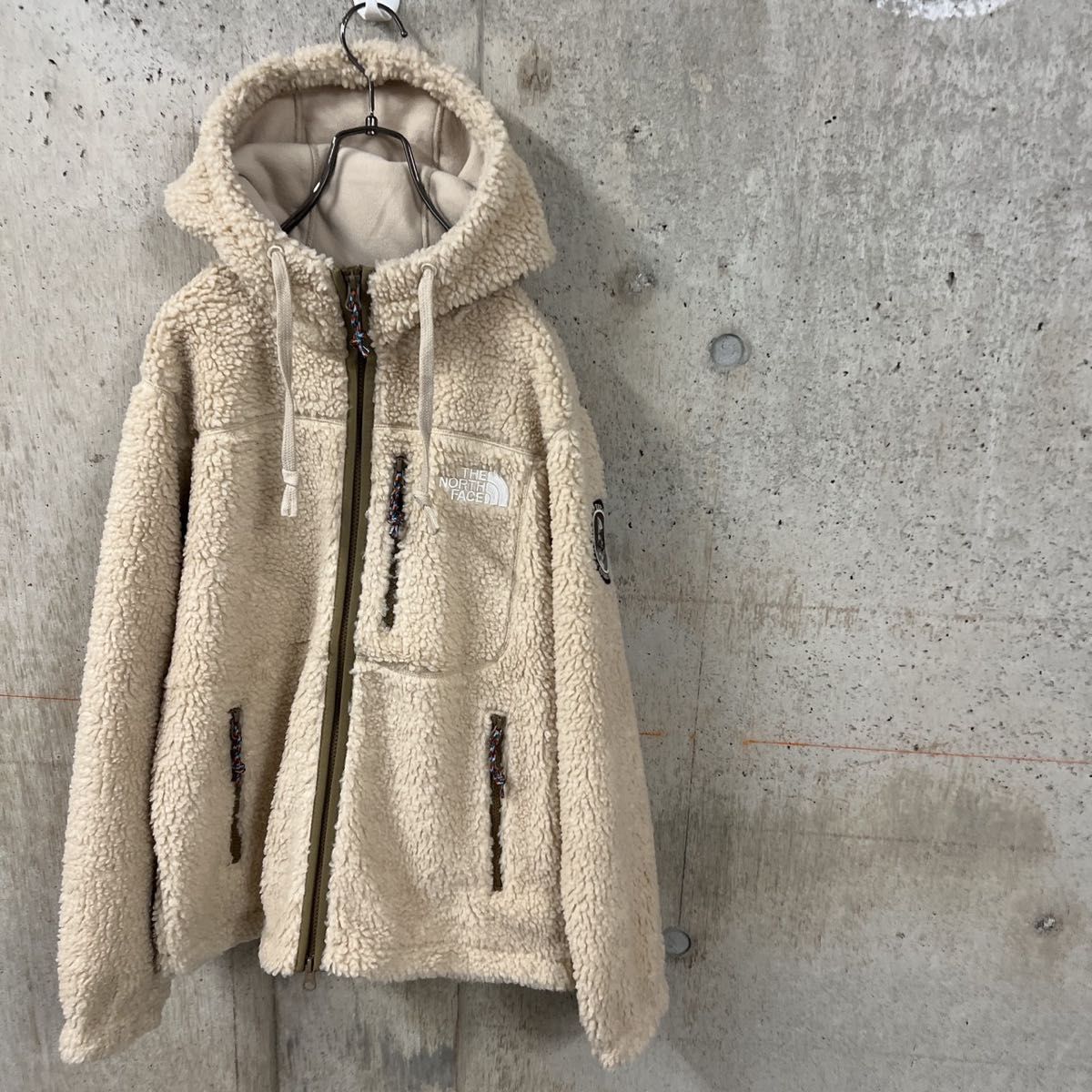 新品 ノースフェイス フリース ライトベージュ メンズS|PayPayフリマ