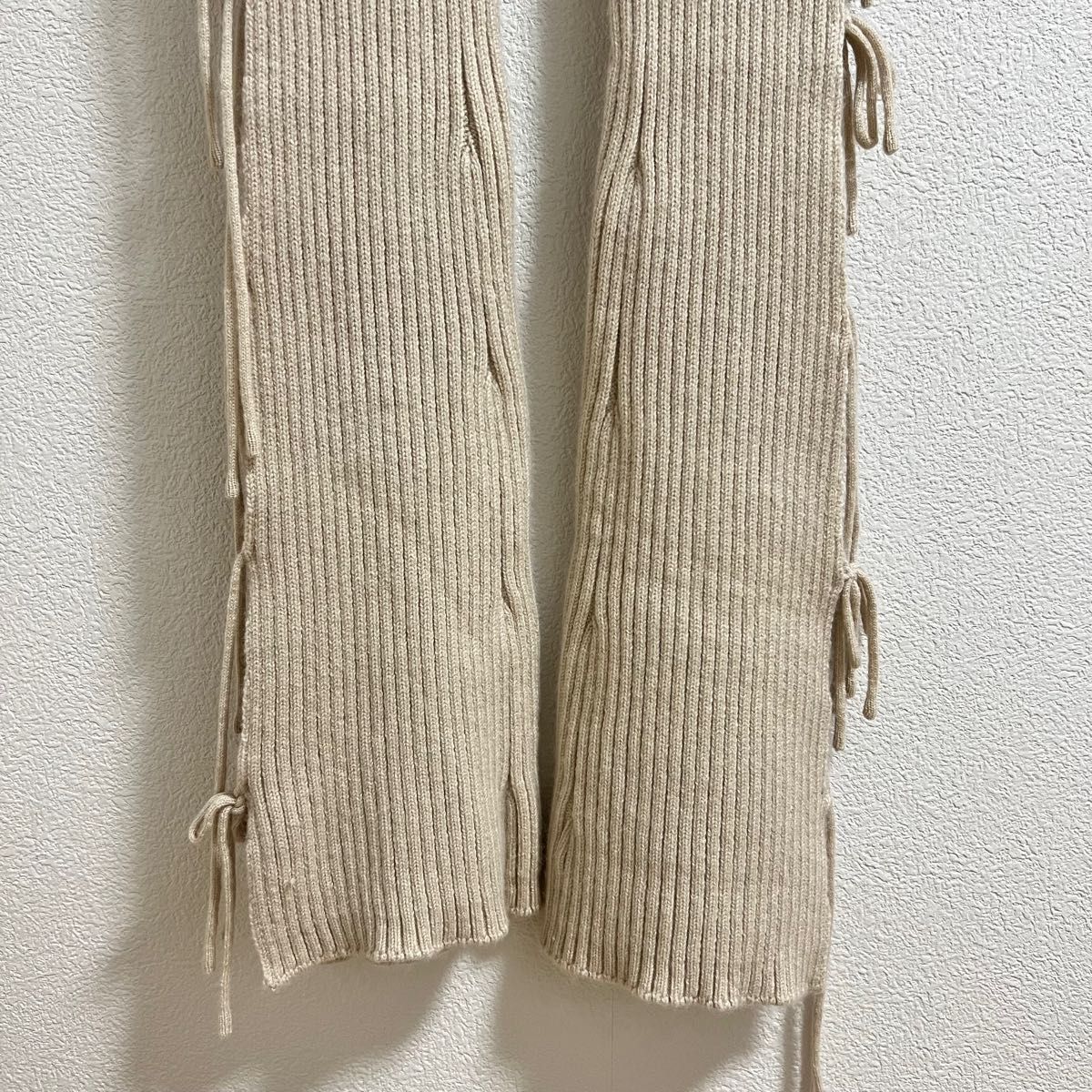 新品 GUIZIO ニット セットアップ ライトページュ-